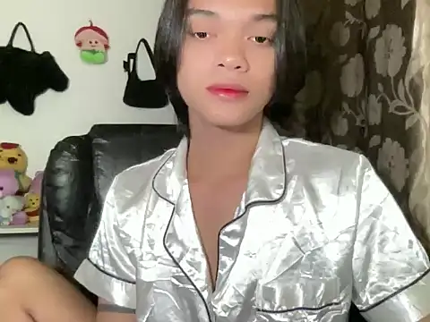 Snapshot of Justine0419 chatting on June 19, 4:55 pm Justine0419 online show from June 19, 4:55 pm