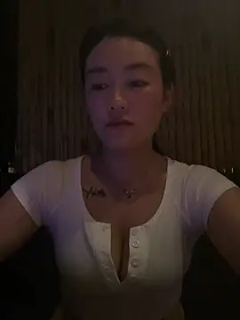 Snapshot of mollymm chatting on July 9, 1:15 pm mollymm online show from July 9, 1:15 pm