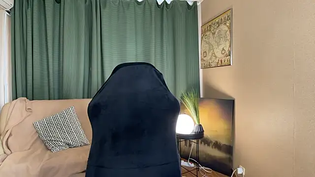 Snapshot of Lill_Lily chatting on June 15, 1:52 am Lill Lily online show from June 15, 1:52 am