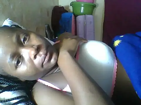 Snapshot of Rehemaj5 chatting on June 21, 1:52 am Rehemaj5 online show from June 21, 1:52 am