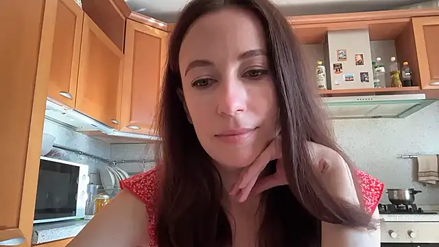 Flamingo Queen online show from June 23, 5:05 am