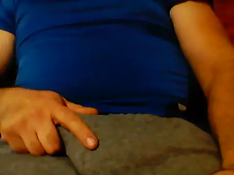 Snapshot of sedentalmaduro chatting on June 18, 2:01 am sedentalmaduro online show from June 18, 2:01 am