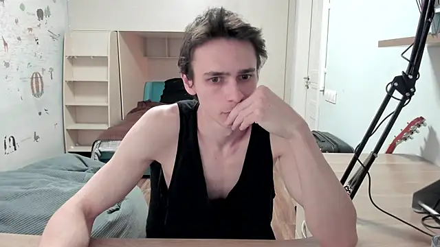 Snapshot of urgoddessboy chatting on June 19, 7:39 pm urgoddessboy online show from June 19, 7:39 pm