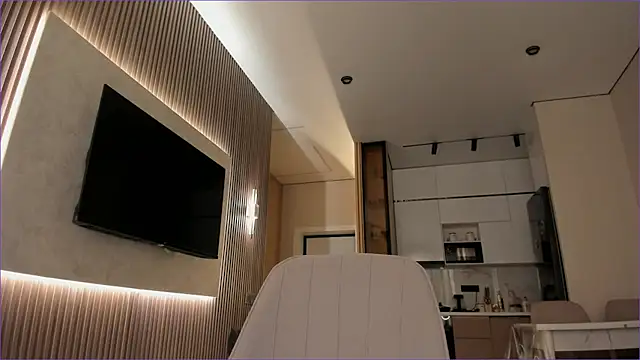 lumimii online show from July 19, 3:10 am
