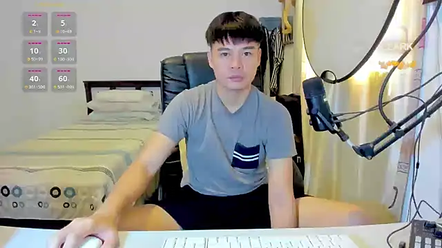 Snapshot of clarkdangerous chatting on July 14, 1:08 am clarkdangerous online show from July 14, 1:08 am