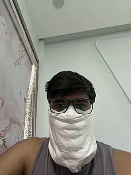 dreamy boy online show from June 13, 5:05 am