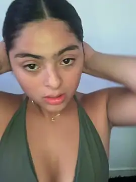Snapshot of canelareina chatting on July 8, 9:19 pm canelareina online show from July 8, 9:19 pm