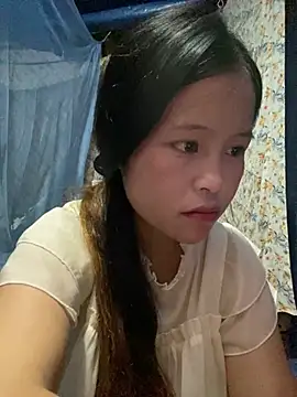 Snapshot of Yin-ri chatting on August 3, 9:04 am Yin-ri online show from August 3, 9:04 am