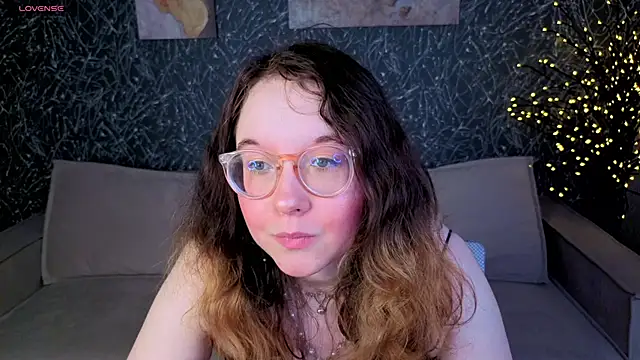 Aleks-casterrr online show from June 14, 5:15 pm