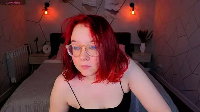 Snapshot of Aleks-casterrr chatting on June 24, 5:12 pm Aleks-casterrr online show from June 24, 5:12 pm