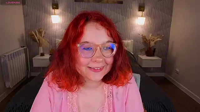 Snapshot of Aleks-casterrr chatting on July 3, 5:19 pm Aleks-casterrr online show from July 3, 5:19 pm