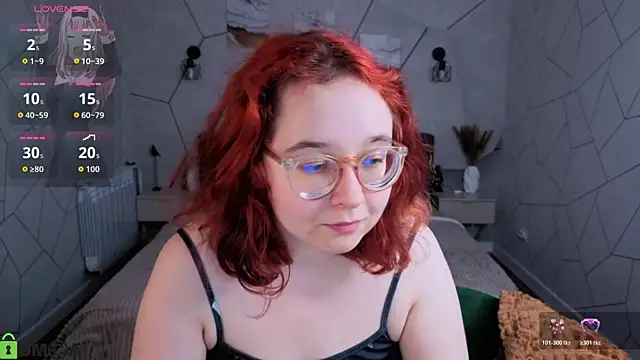 Snapshot of Aleks-casterrr chatting on July 29, 5:22 pm Aleks-casterrr online show from July 29, 5:22 pm