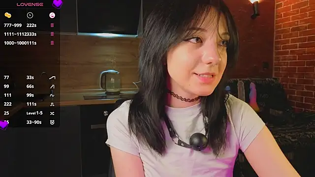 Snapshot of yuriski_ chatting on June 9, 5:46 pm yuriski online show from June 9, 5:46 pm