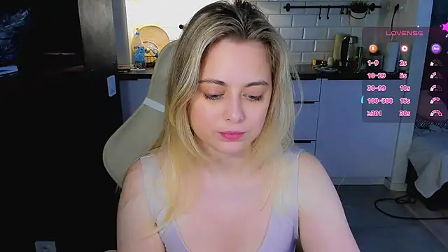 blonde kellyy online show from June 17, 2:14 am