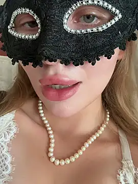 Snapshot of AlexandraMoore03 chatting on June 23, 12:03 pm AlexandraMoore03 online show from June 23, 12:03 pm