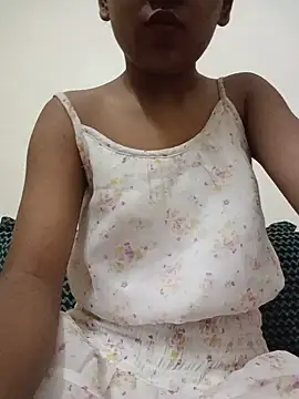 Snapshot of baby_girl_099 chatting on July 23, 8:34 am baby girl 099 online show from July 23, 8:34 am