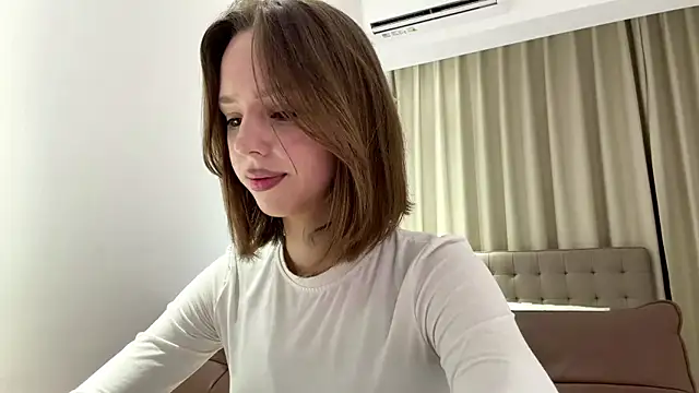 Snapshot of AyannaWeddell chatting on June 18, 9:14 am AyannaWeddell online show from June 18, 9:14 am