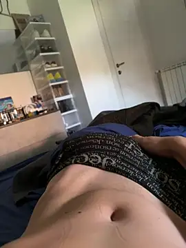 giovvgg online show from June 11, 9:07 am