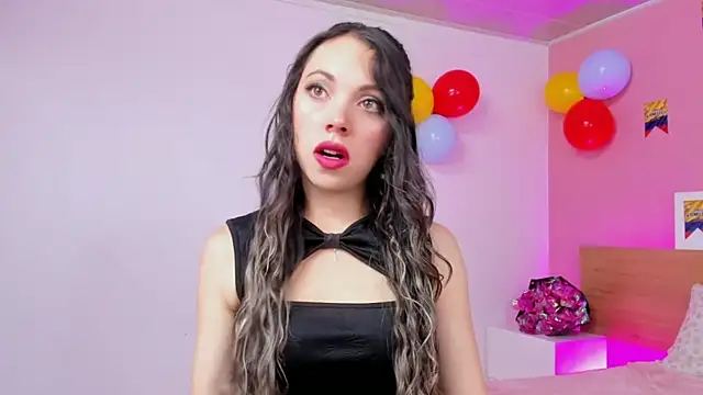 AshleyBenoitt online show from July 10, 1:47 pm