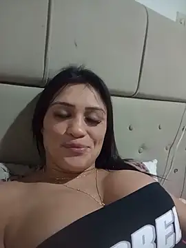 Snapshot of Milabri chatting on June 17, 10:50 am Milabri online show from June 17, 10:50 am