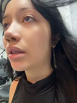 Snapshot of BarbieBonnet chatting on July 27, 7:21 pm BarbieBonnet online show from July 27, 7:21 pm