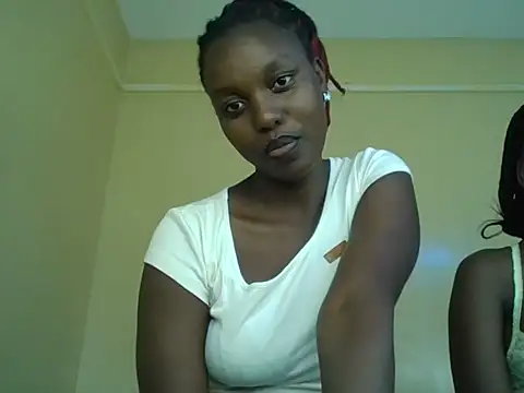 Snapshot of Legit_Queenn chatting on July 19, 1:48 pm Legit Queenn online show from July 19, 1:48 pm