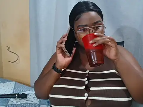 ChocolateChubbyx online show from June 13, 5:44 pm