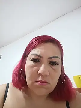 Snapshot of Agata_Traviesa chatting on June 22, 12:02 pm Agata Traviesa online show from June 22, 12:02 pm