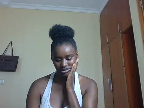 Snapshot of Prettygodess1 chatting on July 12, 9:11 am Prettygodess1 online show from July 12, 9:11 am