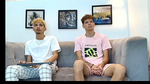 Snapshot of Hot_skinny_guys chatting on June 12, 7:35 pm Hot skinny guys online show from June 12, 7:35 pm