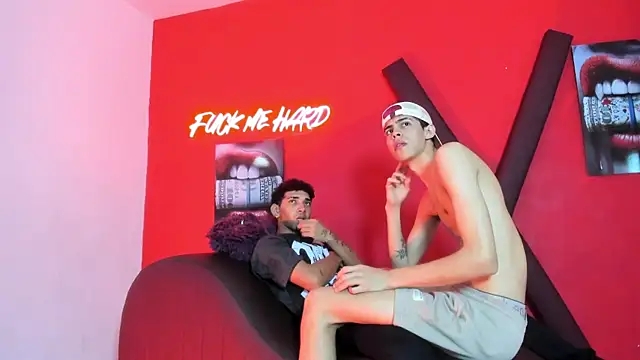 Snapshot of Funny_dirty_boys1 chatting on June 16, 8:00 pm Funny dirty boys1 online show from June 16, 8:00 pm