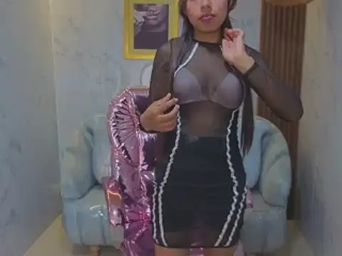 Snapshot of lisa_s1 chatting on June 20, 8:22 pm lisa s1 online show from June 20, 8:22 pm