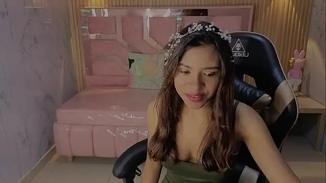 Snapshot of lisa_s1 chatting on July 23, 7:45 pm lisa s1 online show from July 23, 7:45 pm