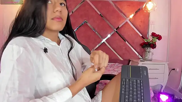 Snapshot of Carla_Alvez chatting on July 17, 2:02 pm Carla Alvez online show from July 17, 2:02 pm