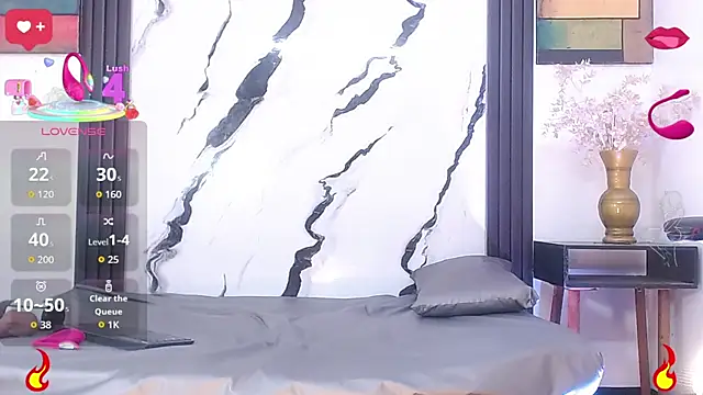 Astrid Cardenas online show from July 3, 3:24 am