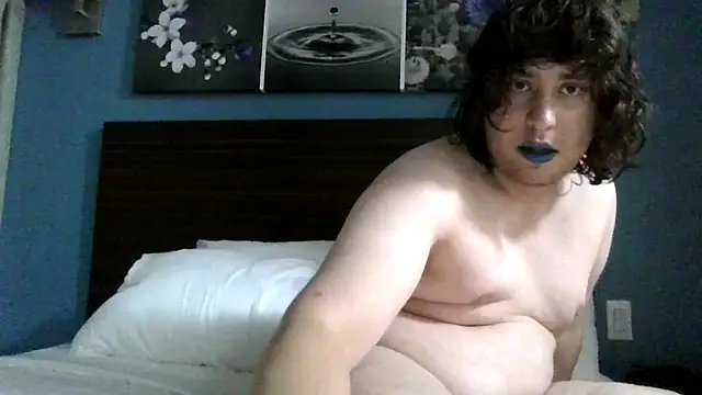 Snapshot of Mxnightshade chatting on July 7, 2:03 am Mxnightshade online show from July 7, 2:03 am