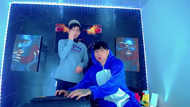 TheShamefulBoys online show from June 12, 9:35 pm