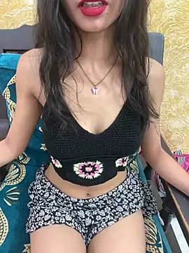 Snapshot of Hottness_Vamika chatting on July 26, 3:58 am Hottness Vamika online show from July 26, 3:58 am