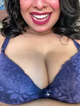 Snapshot of Nottyy_Bella_ chatting on July 25, 8:56 am Nottyy Bella online show from July 25, 8:56 am