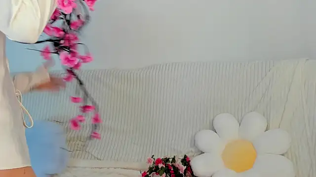 Snapshot of mimi_cutee chatting on July 25, 3:15 am mimi cutee online show from July 25, 3:15 am