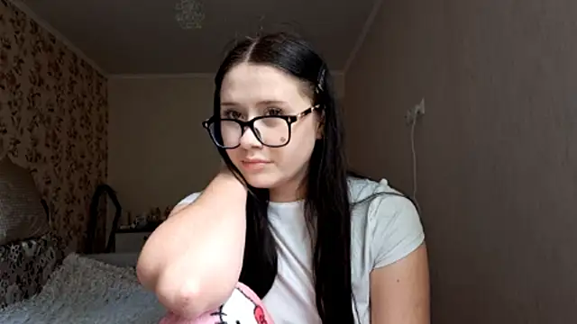altcutie online show from June 15, 8:05 am