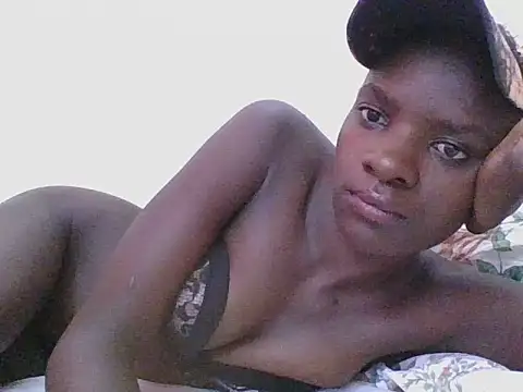 ebonypetite2 online show from July 28, 8:10 am