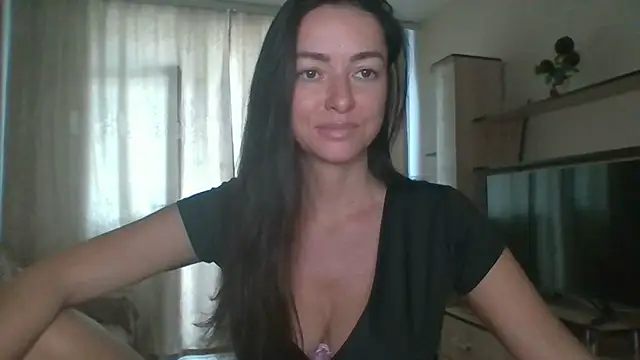 Snapshot of Mia_Salamanka chatting on August 6, 7:21 am Mia Salamanka online show from August 6, 7:21 am