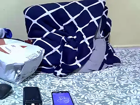 Snapshot of slimgirl5 chatting on June 18, 3:38 pm slimgirl5 online show from June 18, 3:38 pm