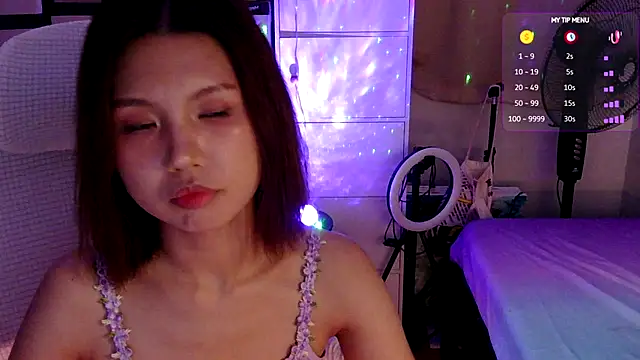 Snapshot of urgrl_portia chatting on July 7, 11:14 am urgrl portia online show from July 7, 11:14 am
