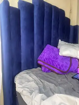 BigBootyBrie01 online show from July 31, 1:54 pm