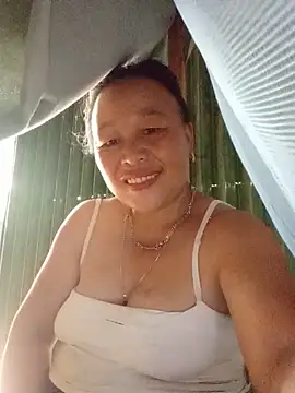 Snapshot of lylylai chatting on June 15, 3:20 am lylylai online show from June 15, 3:20 am