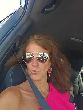 Snapshot of Giulia2903 chatting on June 13, 1:09 pm Giulia2903 online show from June 13, 1:09 pm