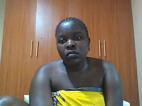 Snapshot of Fine-Asss chatting on June 13, 7:17 am Fine-Asss online show from June 13, 7:17 am