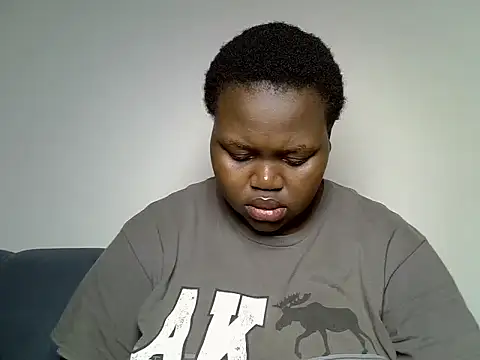 Snapshot of Tashazbabe chatting on July 28, 1:10 pm Tashazbabe online show from July 28, 1:10 pm